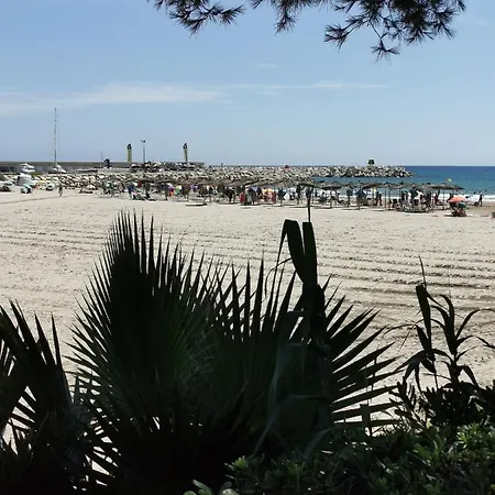 Port De -roc Sant Gaieta Apartment